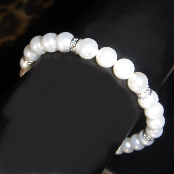 Pearl Bracelet with crystal detail